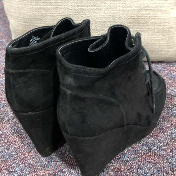 Nine west wedges! - Picture 2 of 3